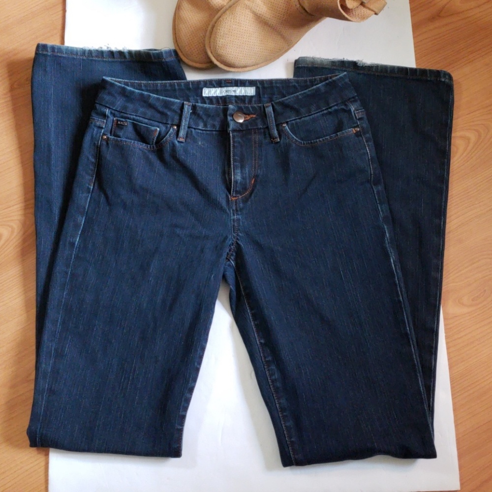 🦄🦄Joe's Jeans Muse bootcut Size 26